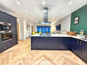 Photo 15- click for photo gallery